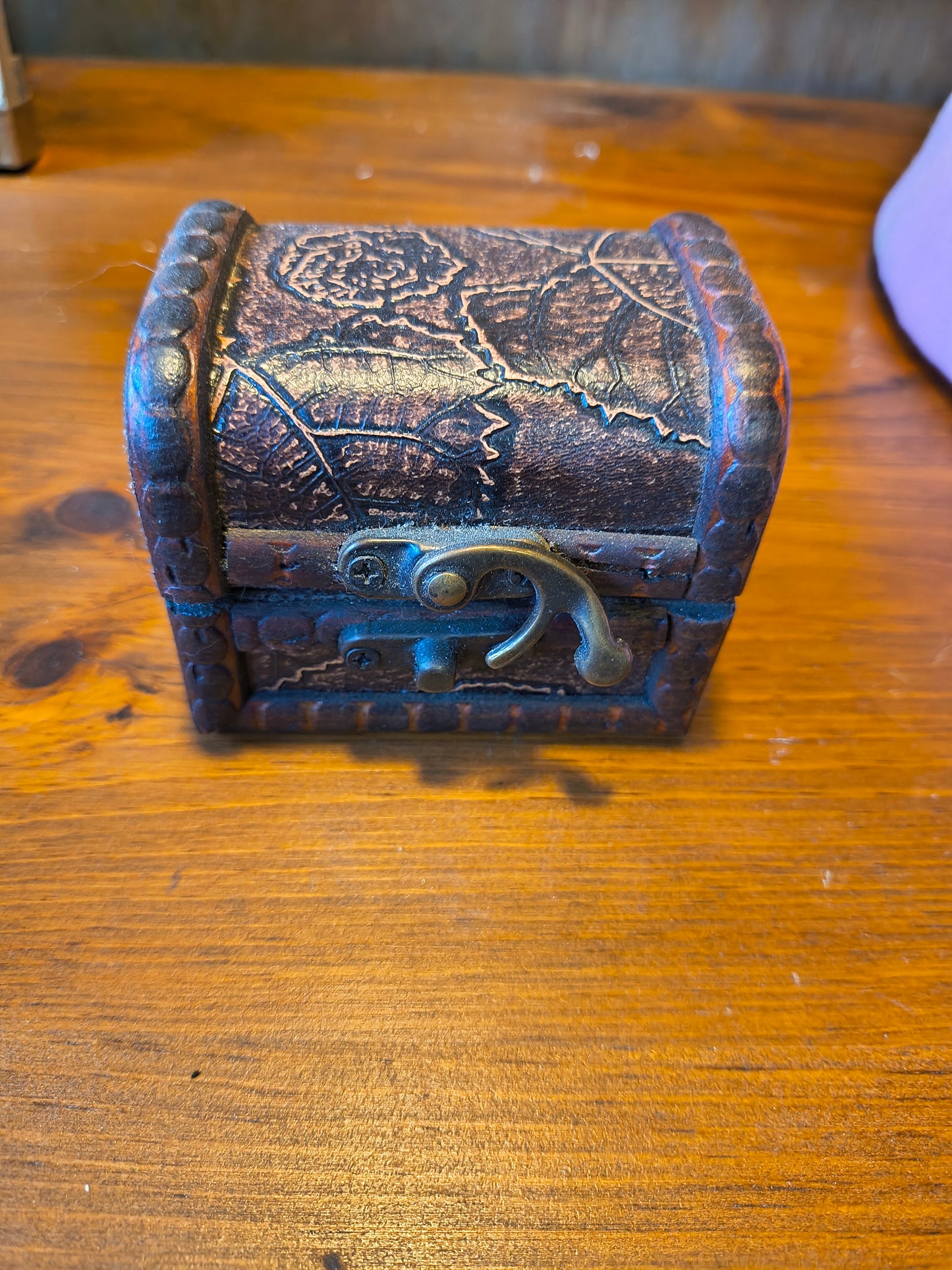 Small trinket box