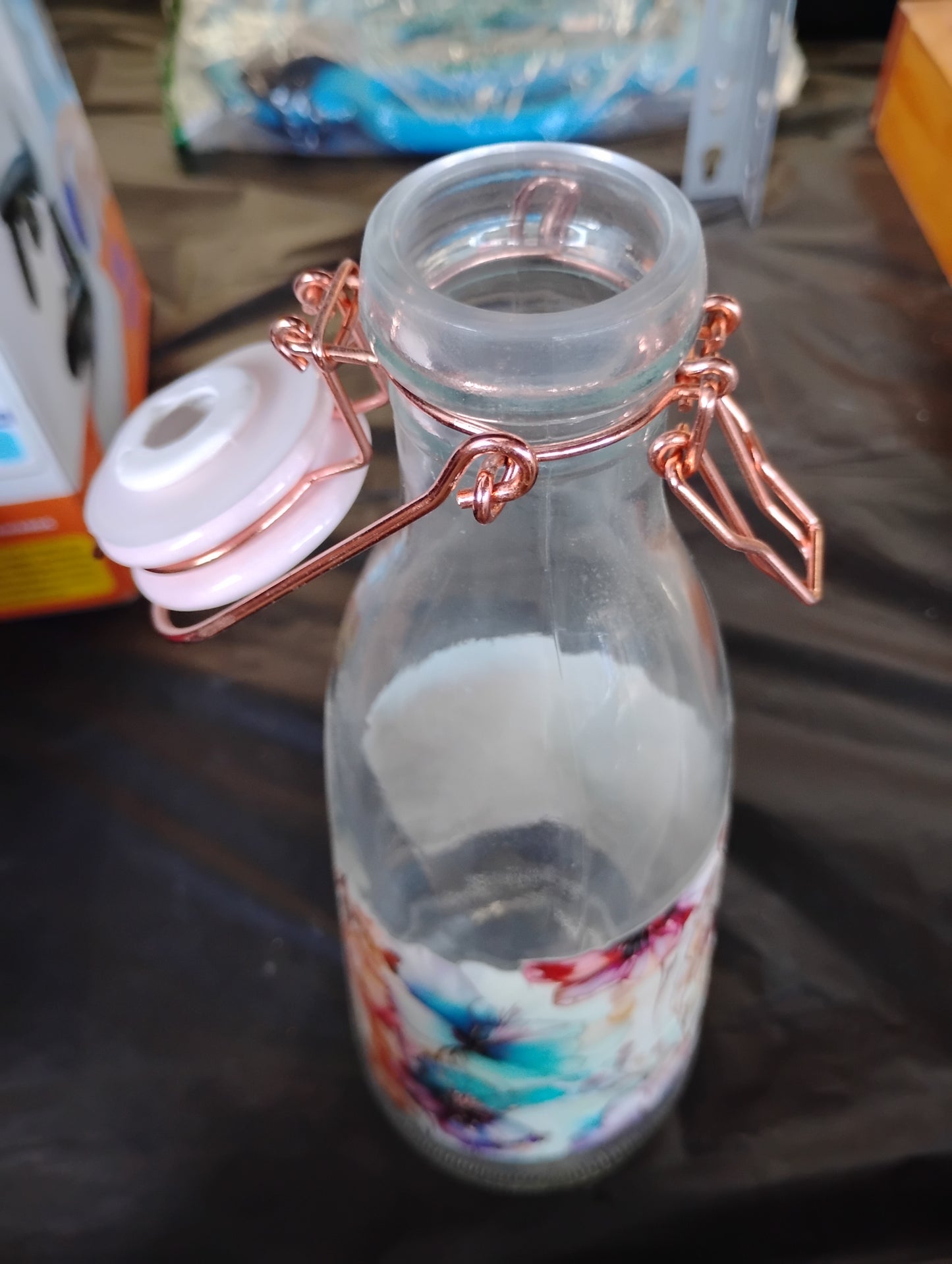 Glass bottle