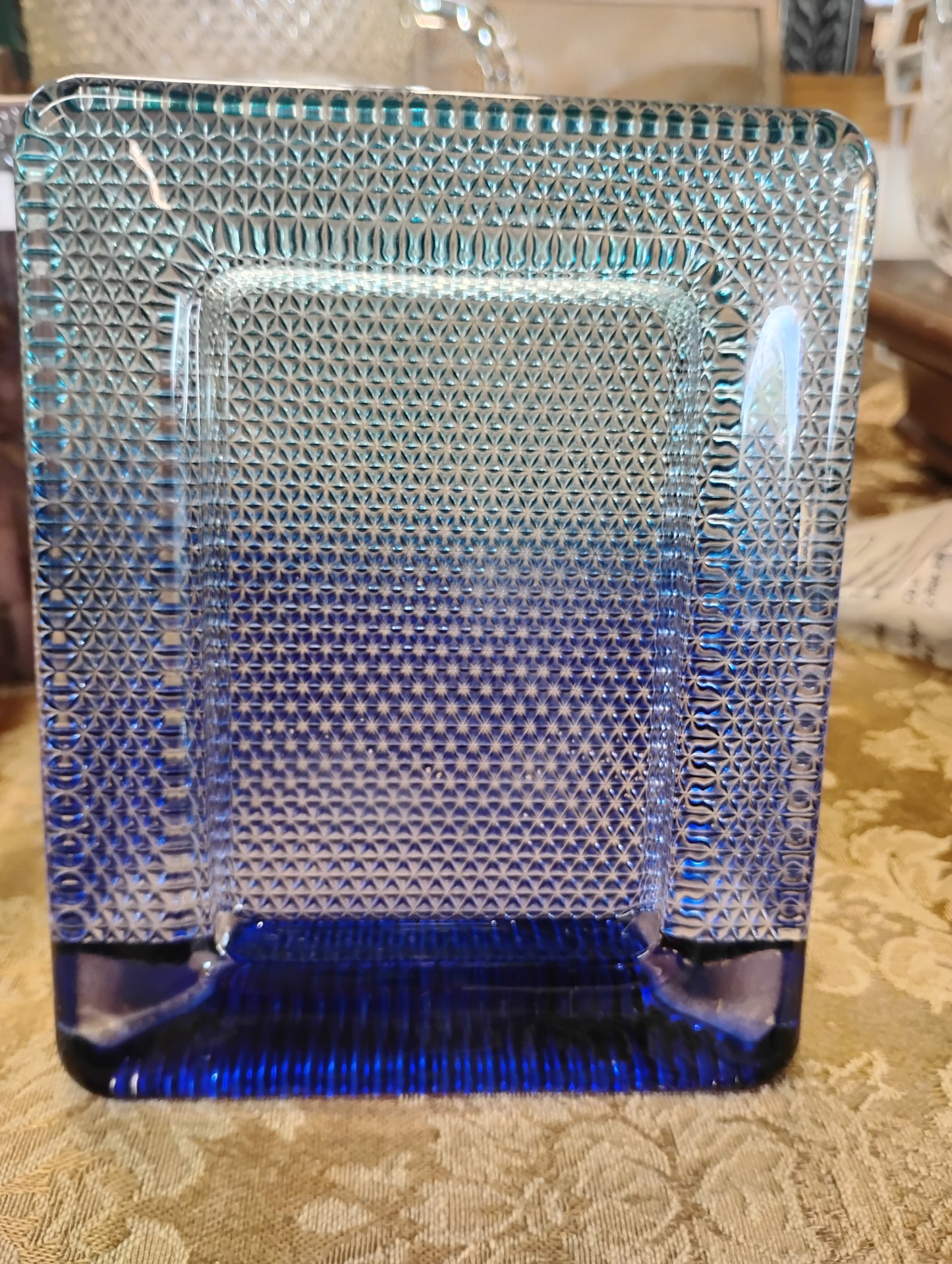 Glass picture frame