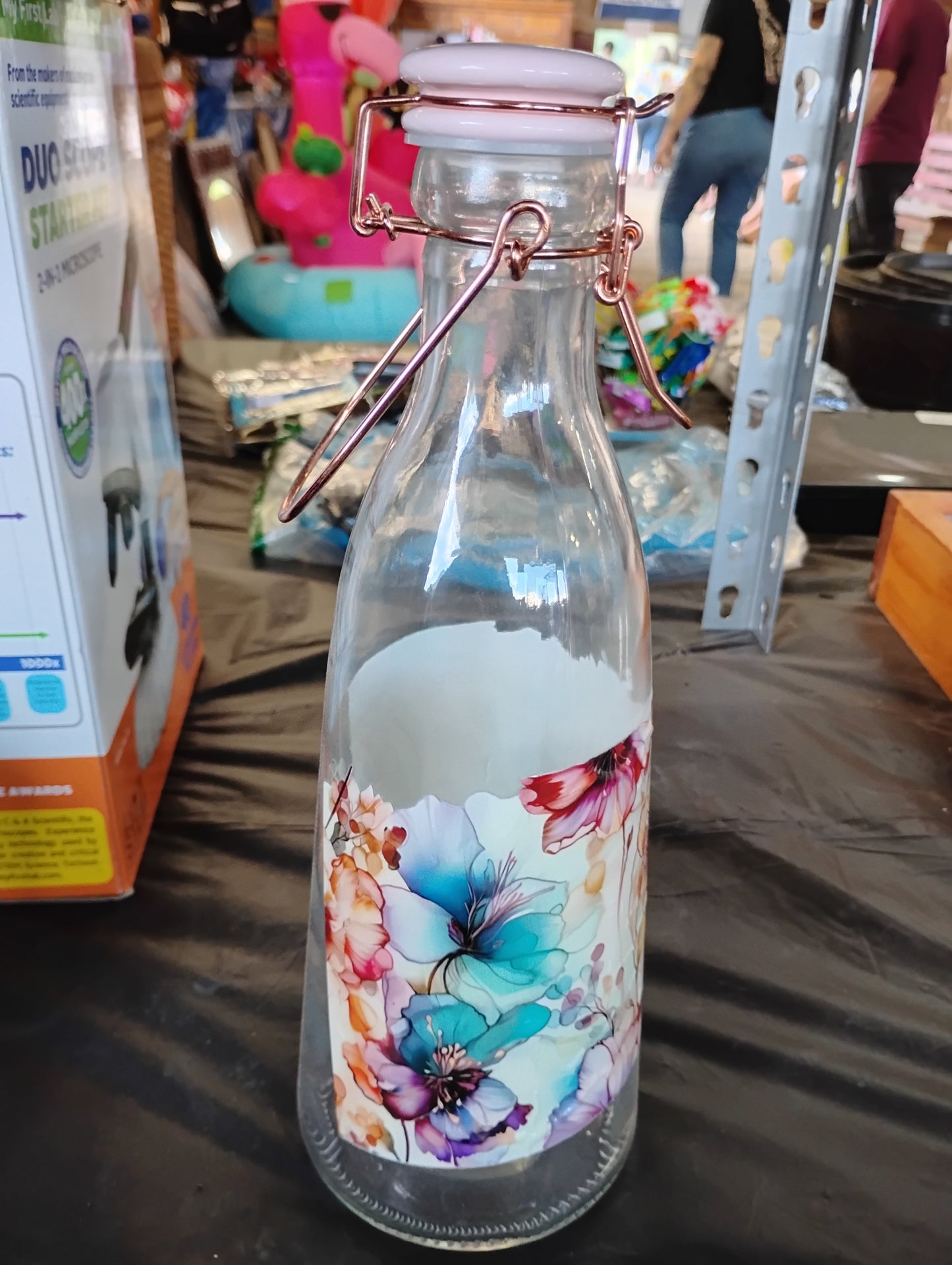 Glass bottle