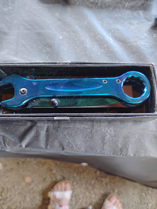 Blue wrench knife