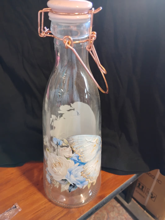 Glass bottle