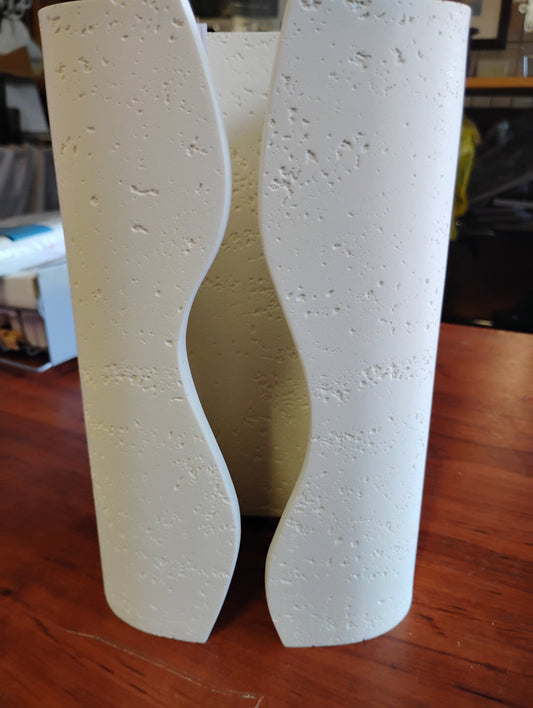 Tissue holder
