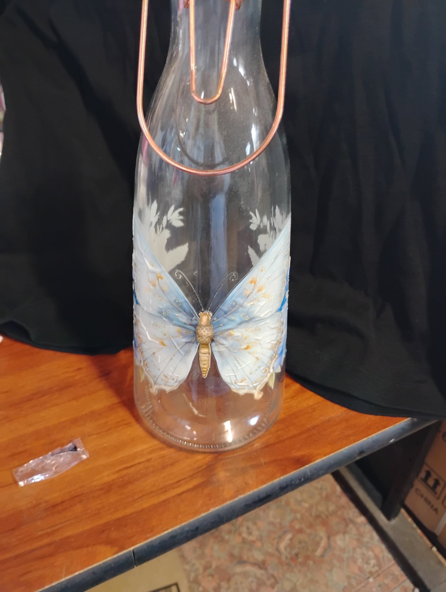 Glass bottle